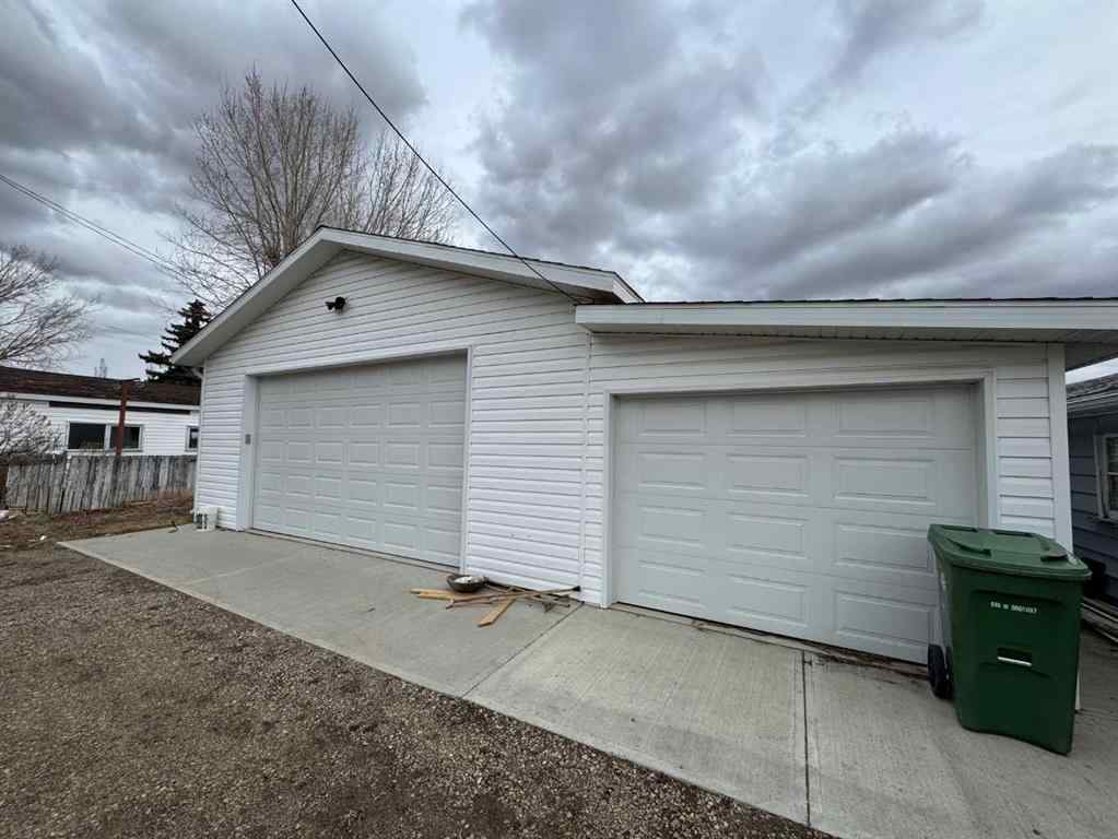 MLS® A2204120 - 5824 52 Street  in NONE Taber, Residential