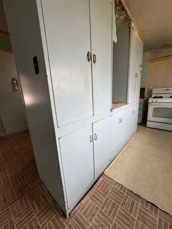 MLS® A2204120 - 5824 52 Street  in NONE Taber, Residential