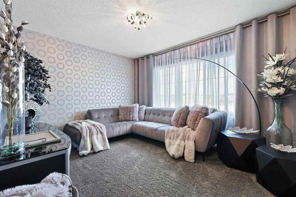MLS® A2204186 - 92 Skyview Point Crescent NE in Skyview Ranch Calgary, Residential