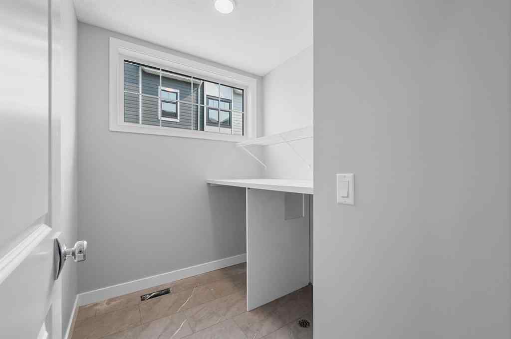 MLS® A2204350 - 607 Mahogany Road SE in Mahogany Calgary, Residential