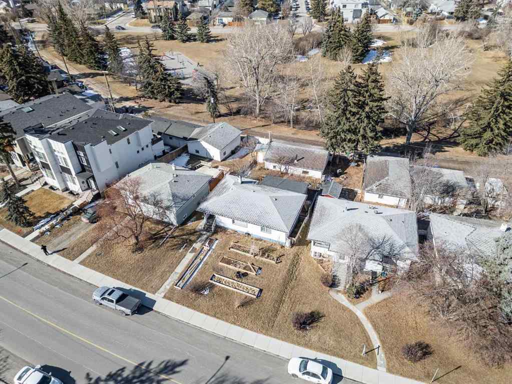 MLS® A2204360 - 2313 Richmond Road SW in Richmond Calgary, Residential