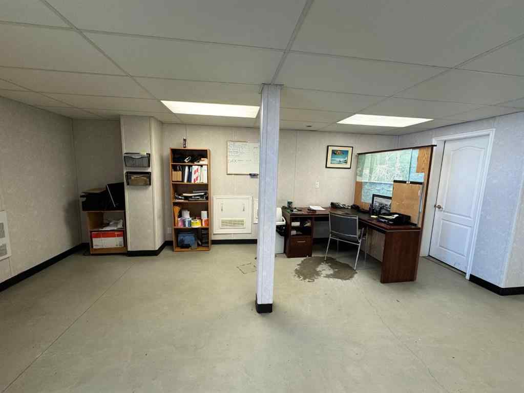 MLS® A2204467 - 397 Snow Eagle   in Snow Eagle Aviation Park Fort McMurray, Commercial