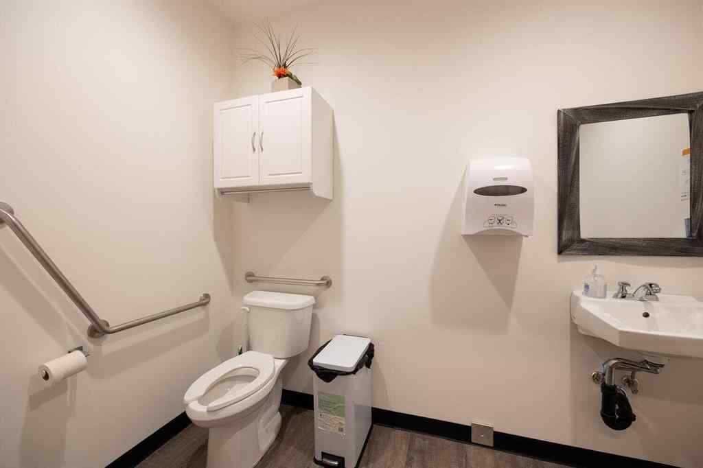 MLS® A2204545 - Unit #1 8026 Franklin Avenue  in Downtown Fort McMurray, Commercial