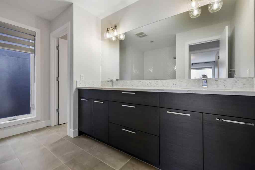 MLS® A2204677 - 639 26 Avenue NW in Mount Pleasant Calgary, Residential