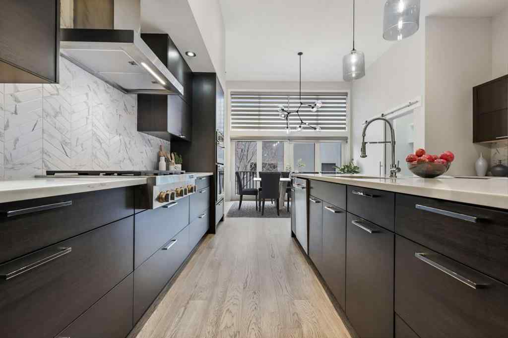 MLS® A2204677 - 639 26 Avenue NW in Mount Pleasant Calgary, Residential