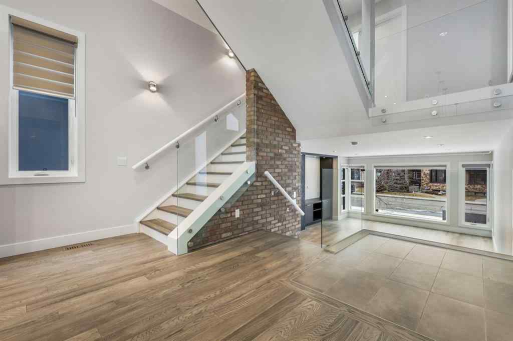 MLS® A2204677 - 639 26 Avenue NW in Mount Pleasant Calgary, Residential