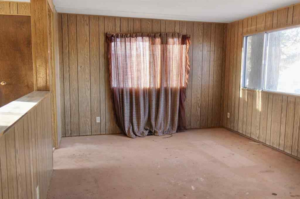 MLS® A2204683 - 5402 46 Avenue W in Forestburg Forestburg, Residential