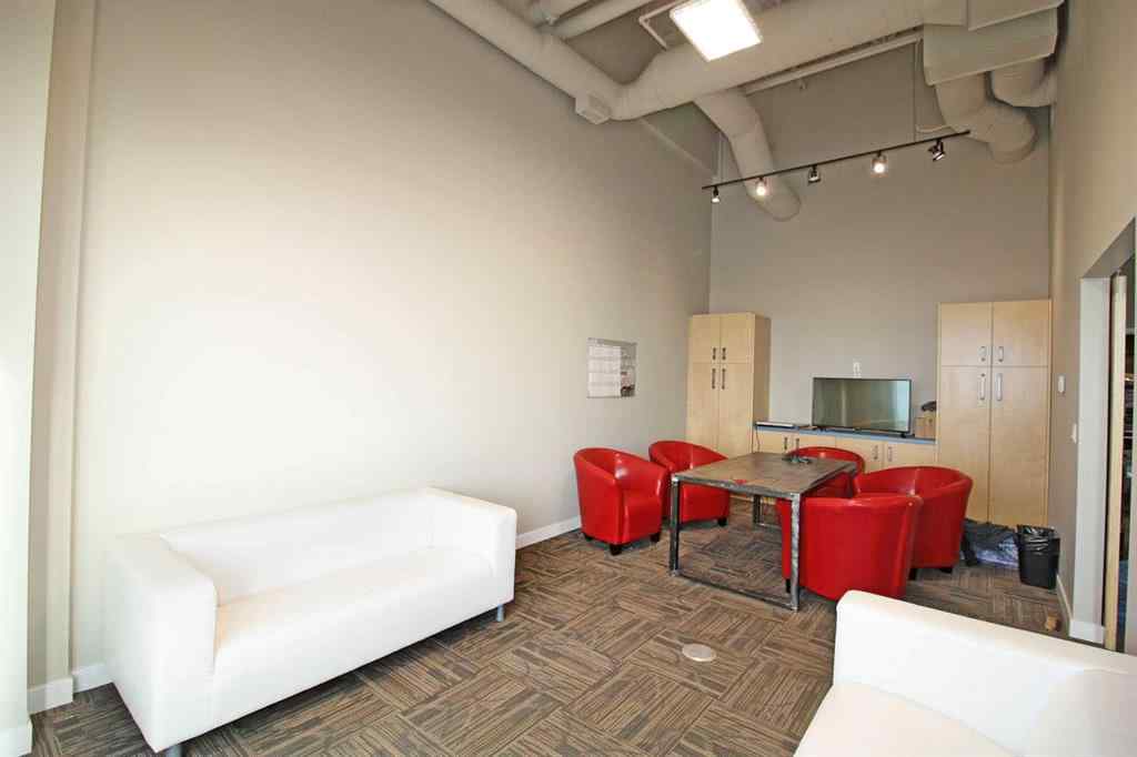 MLS® A2204695 - Unit #109 18 Highland Park Way NE in NONE Airdrie, Commercial