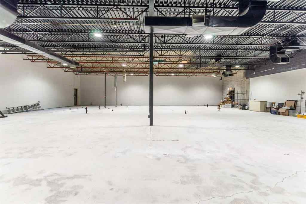 MLS® A2204766 - 4812 50 Street  in Downtown West Stettler, Commercial
