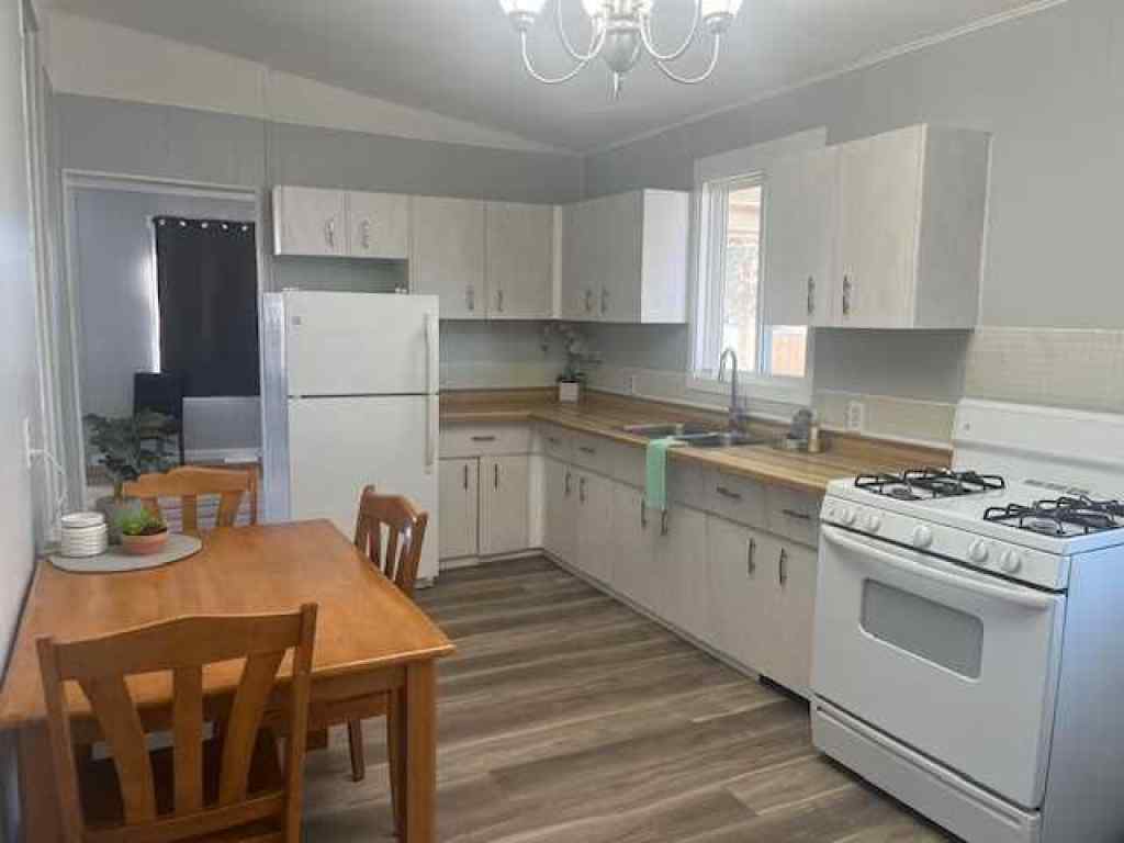 MLS® A2204828 - Unit #113 5308 57 Street  in North Lloydminster Lloydminster, Mobile