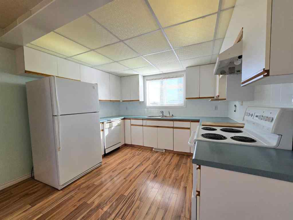 MLS® A2204885 - 4318 49 Avenue  in NONE Grimshaw, Residential
