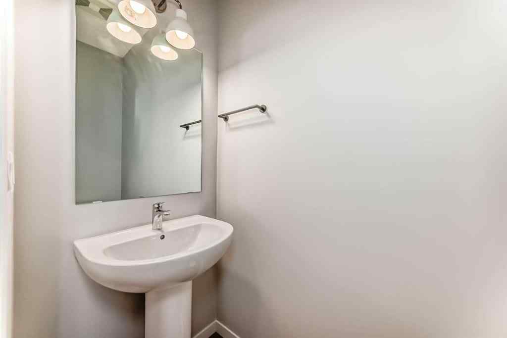 MLS® A2204993 - 34 Hotchkiss Row SE in Hotchkiss Calgary, Residential