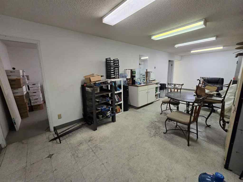 MLS® A2205046 - Unit #170 8319 Chiles Ind Avenue  in Chiles Industrial Park Red Deer, Commercial