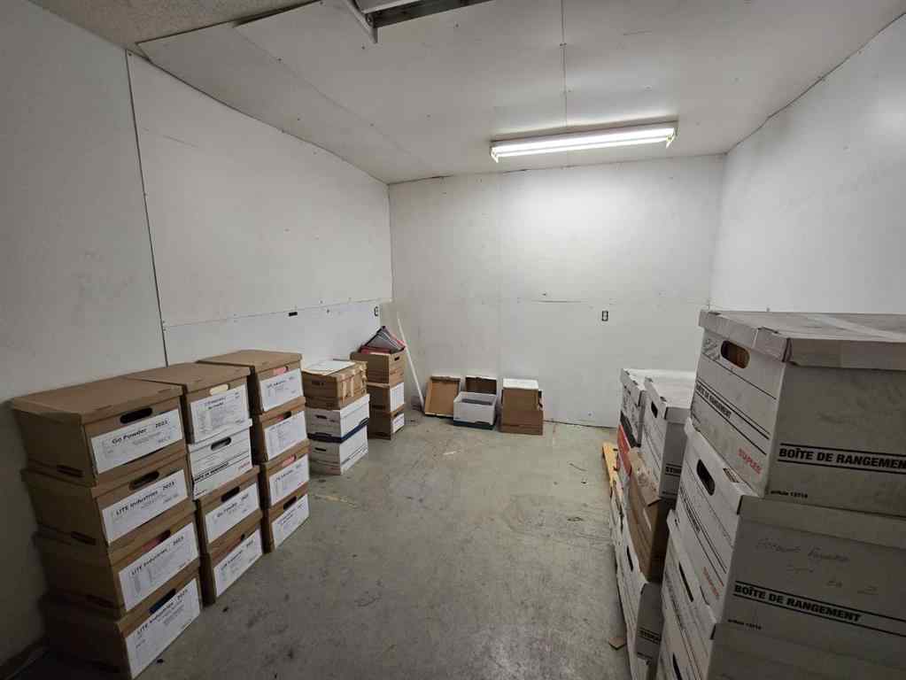 MLS® A2205046 - Unit #170 8319 Chiles Ind Avenue  in Chiles Industrial Park Red Deer, Commercial
