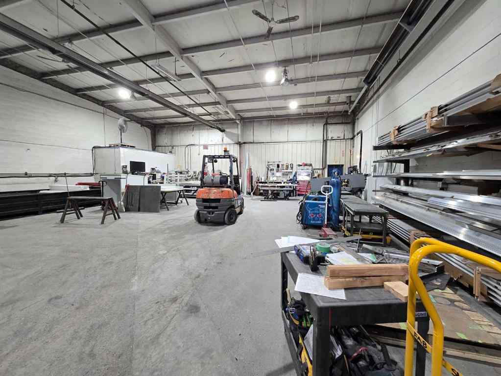 MLS® A2205046 - Unit #170 8319 Chiles Ind Avenue  in Chiles Industrial Park Red Deer, Commercial