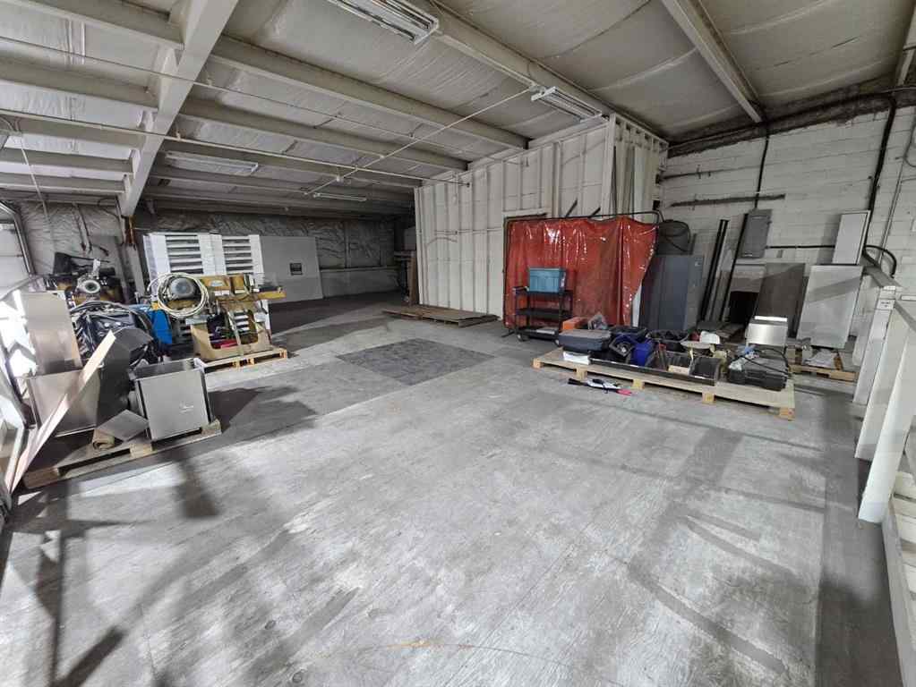 MLS® A2205046 - Unit #170 8319 Chiles Ind Avenue  in Chiles Industrial Park Red Deer, Commercial