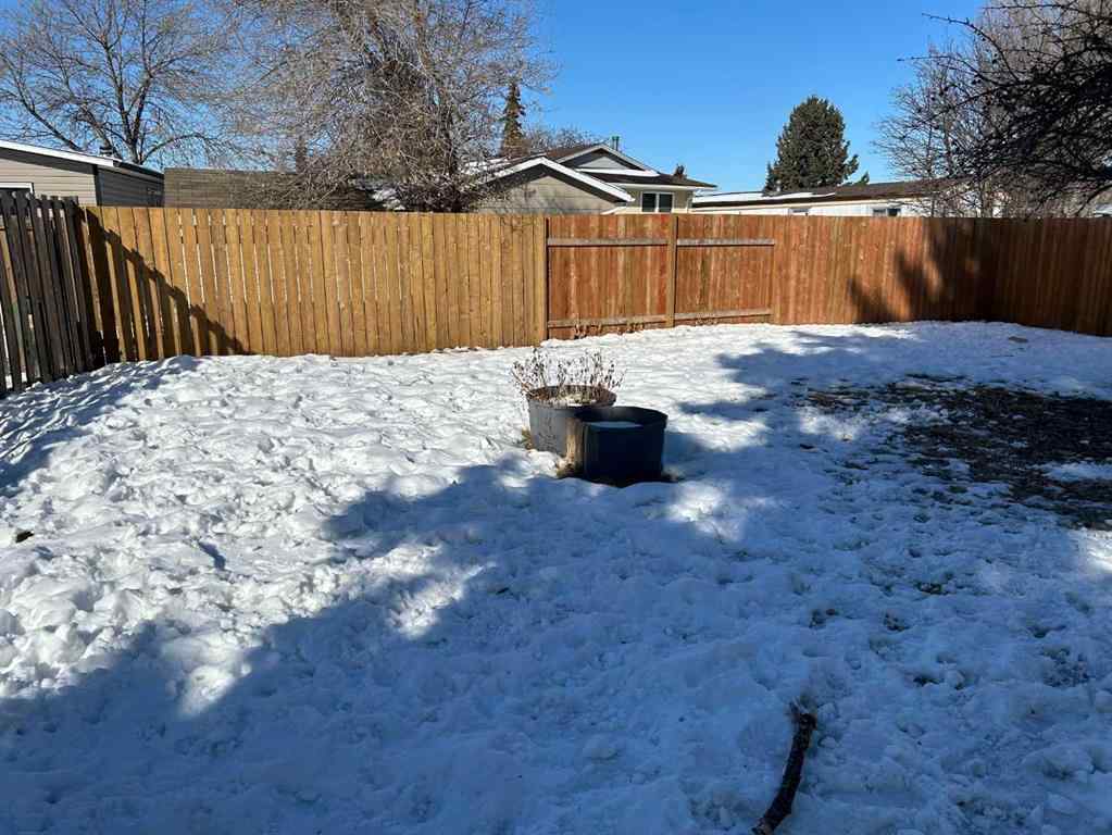 MLS® A2205094 - 4942 43 Street  in NONE Vermilion, Residential