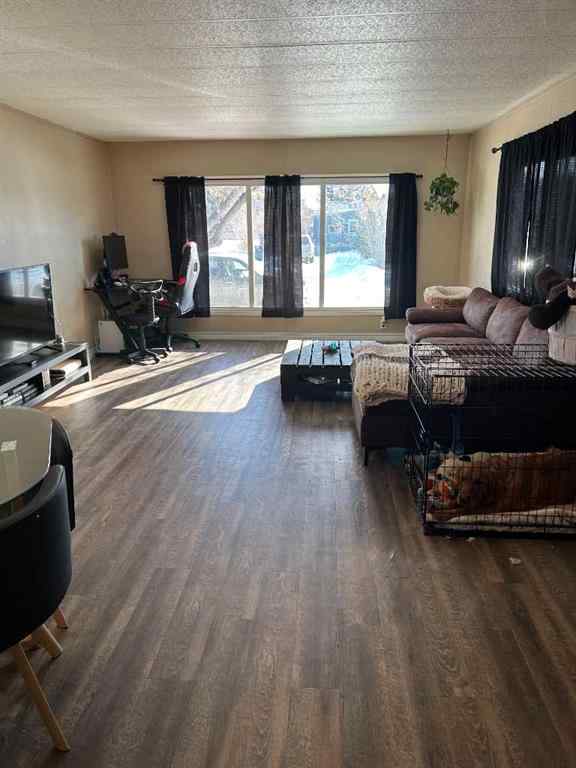 MLS® A2205094 - 4942 43 Street  in NONE Vermilion, Residential