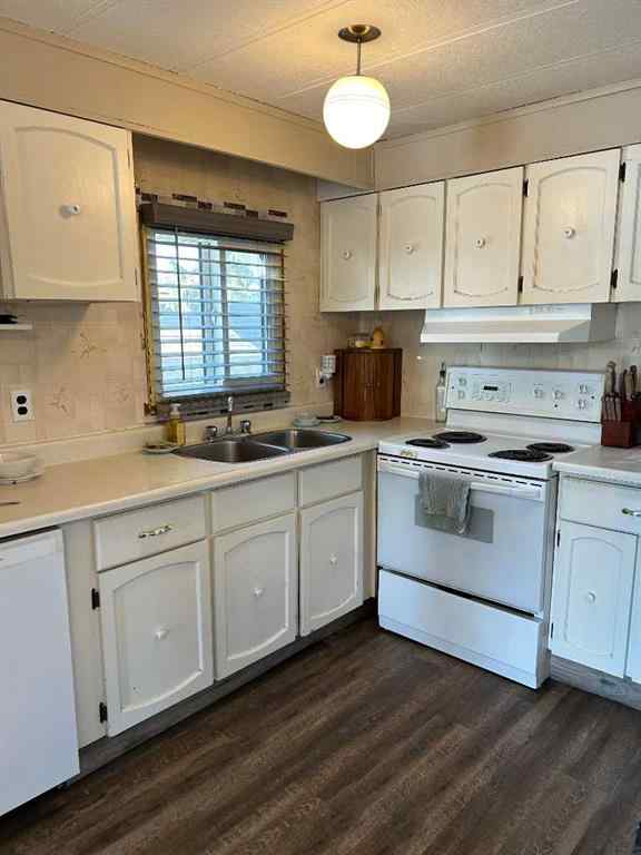 MLS® A2205094 - 4942 43 Street  in NONE Vermilion, Residential