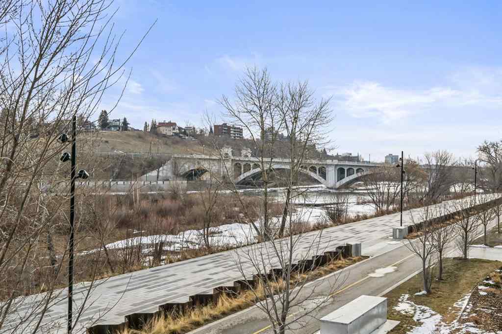 MLS® A2205255 - Unit #201 88 Waterfront Mews SW in Chinatown Calgary, Residential