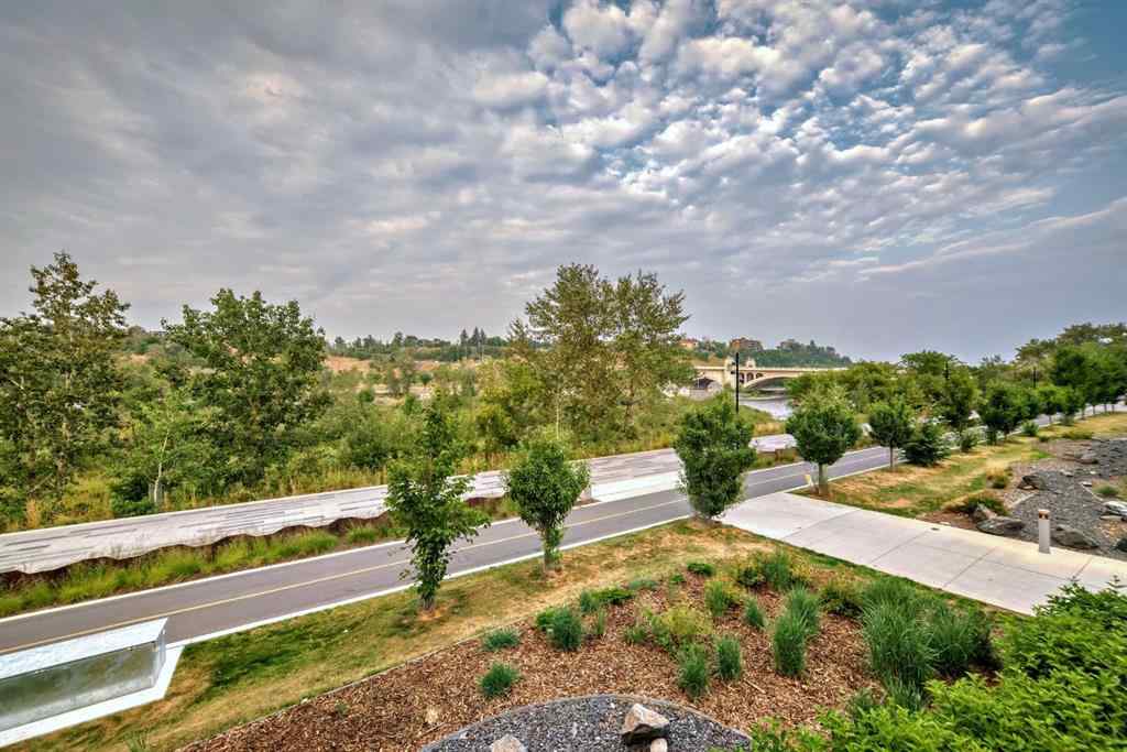 MLS® A2205255 - Unit #201 88 Waterfront Mews SW in Chinatown Calgary, Residential