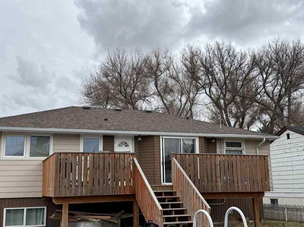 MLS® A2205279 - 5816 52 Street N in NONE Taber, Residential