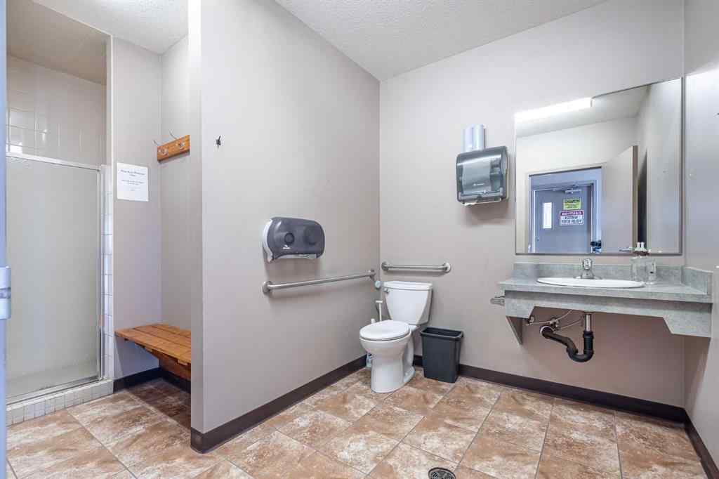 MLS® A2205310 - Unit #1 4807 40 Avenue  in Sask Industrial Lloydminster, Commercial