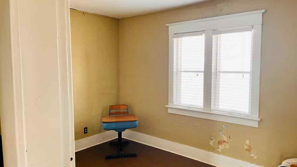 MLS® A2205348 - 218 Main Street  in NONE Burdett, Commercial