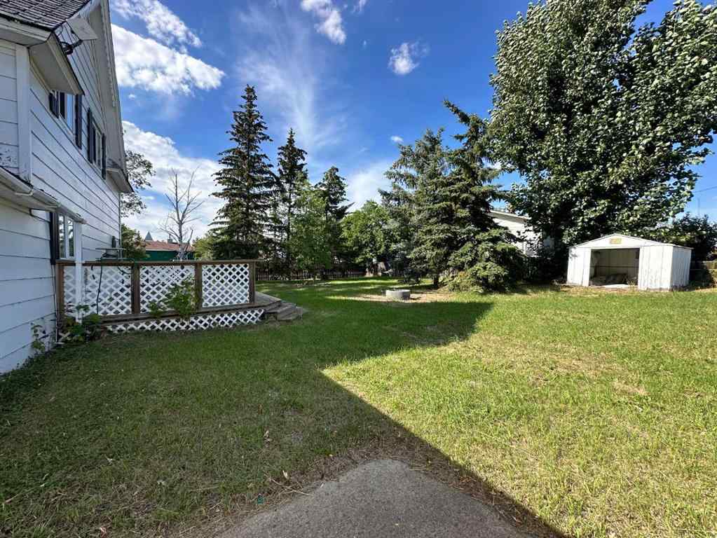 MLS® A2205506 - 5003 51 Street  in NONE Lougheed, Residential