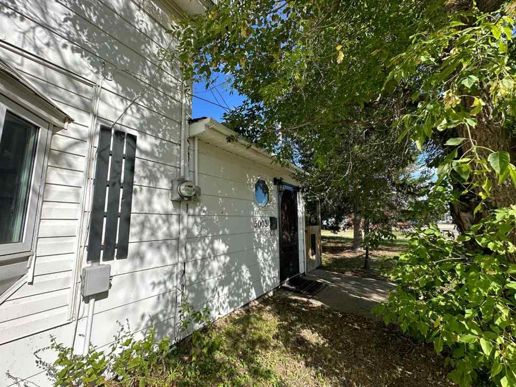 MLS® A2205506 - 5003 51 Street  in NONE Lougheed, Residential