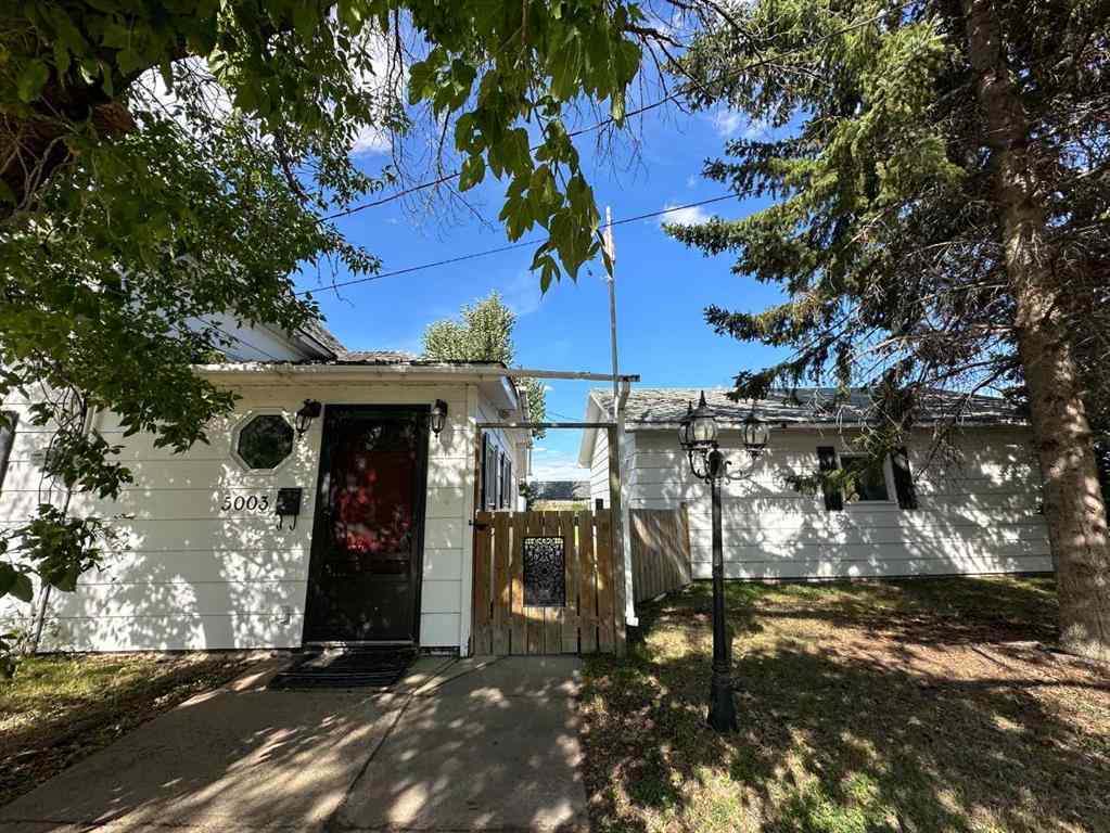 MLS® A2205506 - 5003 51 Street  in NONE Lougheed, Residential
