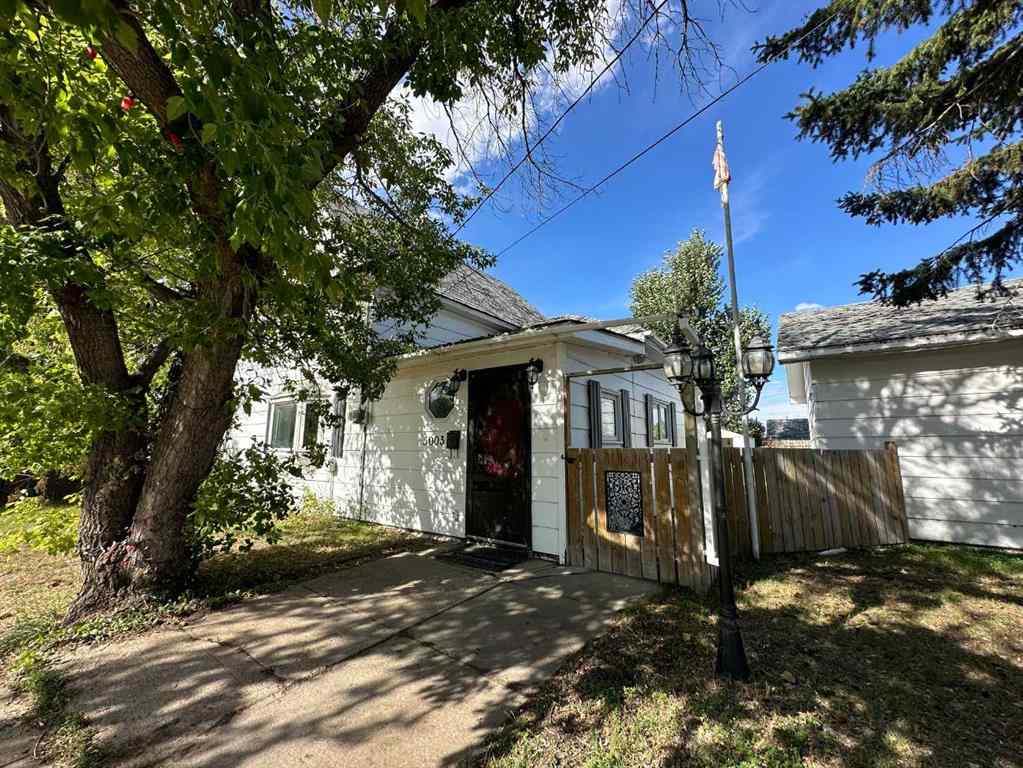 MLS® A2205506 - 5003 51 Street  in NONE Lougheed, Residential