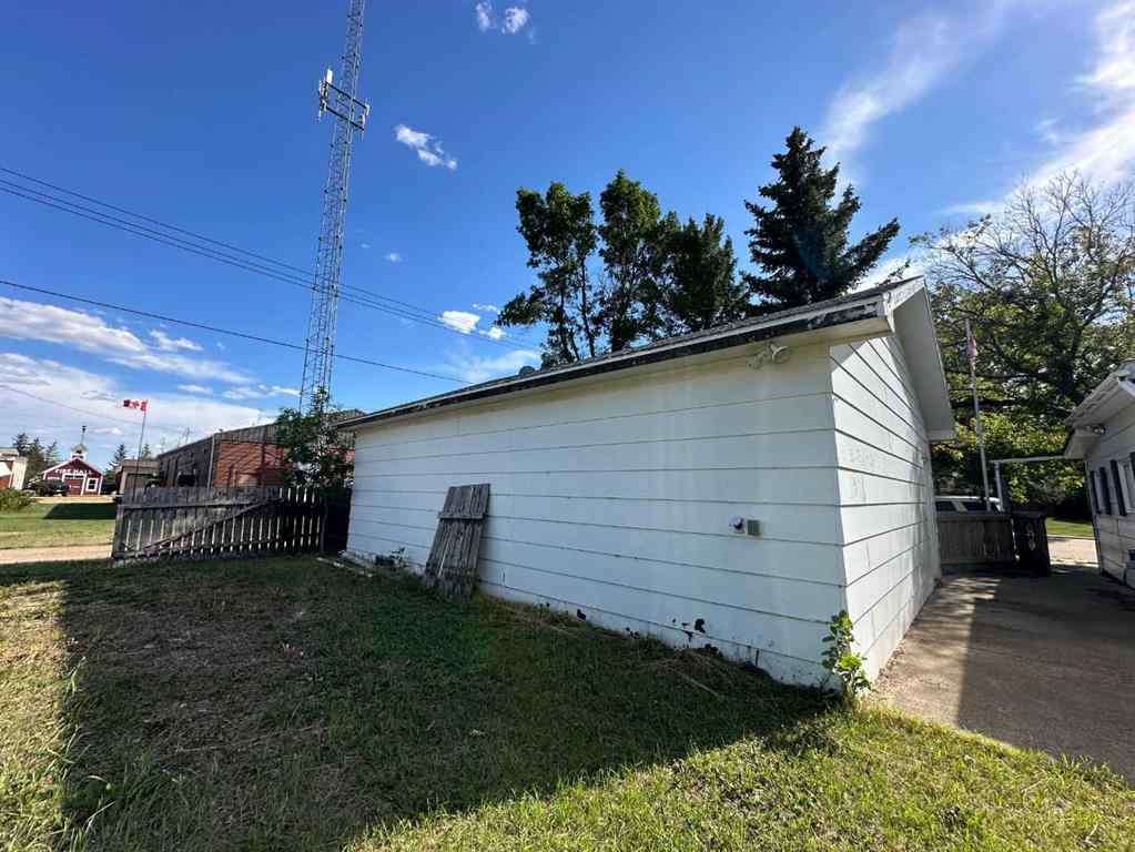 MLS® A2205506 - 5003 51 Street  in NONE Lougheed, Residential