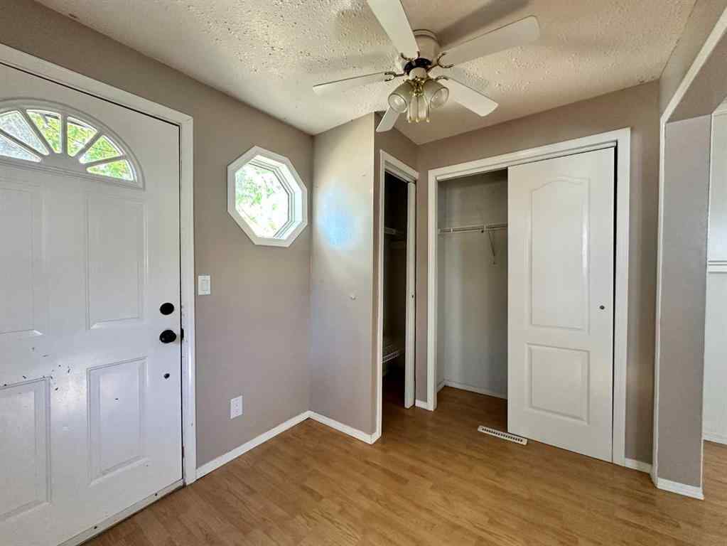 MLS® A2205506 - 5003 51 Street  in NONE Lougheed, Residential