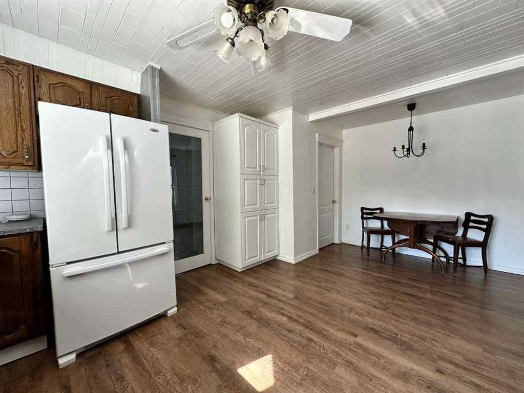 MLS® A2205506 - 5003 51 Street  in NONE Lougheed, Residential