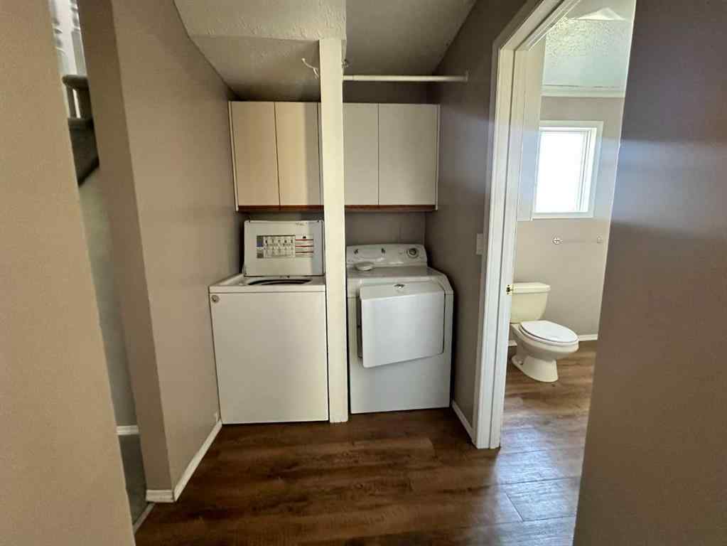 MLS® A2205506 - 5003 51 Street  in NONE Lougheed, Residential