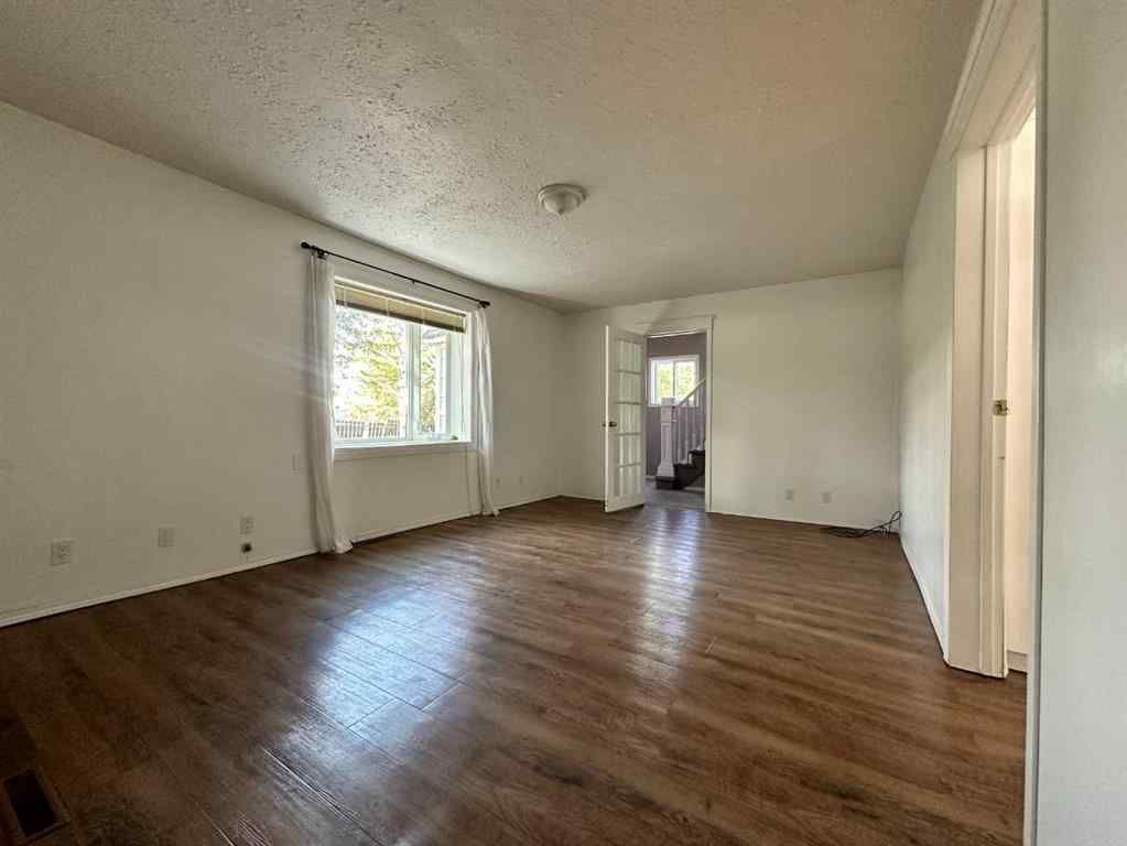 MLS® A2205506 - 5003 51 Street  in NONE Lougheed, Residential