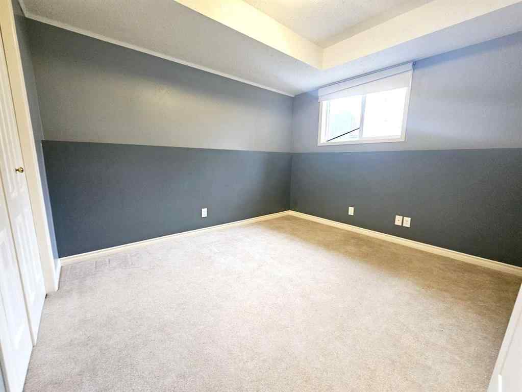 MLS® A2205574 - 5008 41 Street  in Cottage Area Sylvan Lake, Residential
