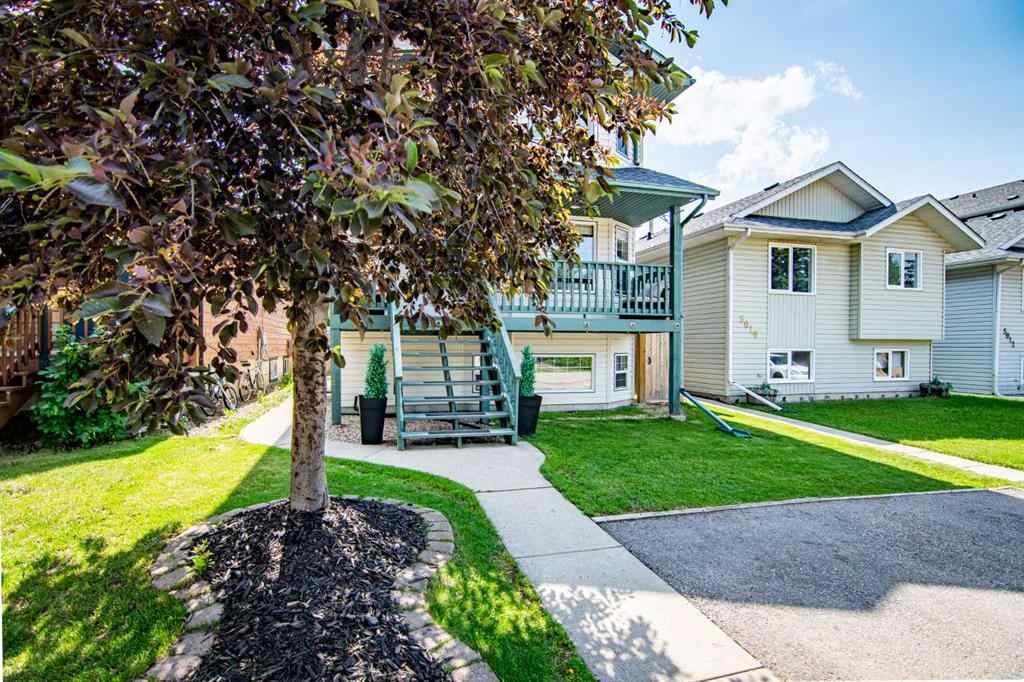 MLS® A2205574 - 5008 41 Street  in Cottage Area Sylvan Lake, Residential