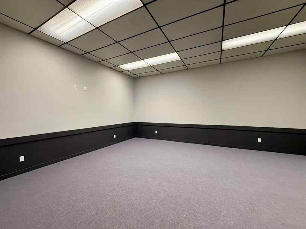 MLS® A2205626 - 5004 51 Ave   in Central Ponoka Ponoka, Commercial