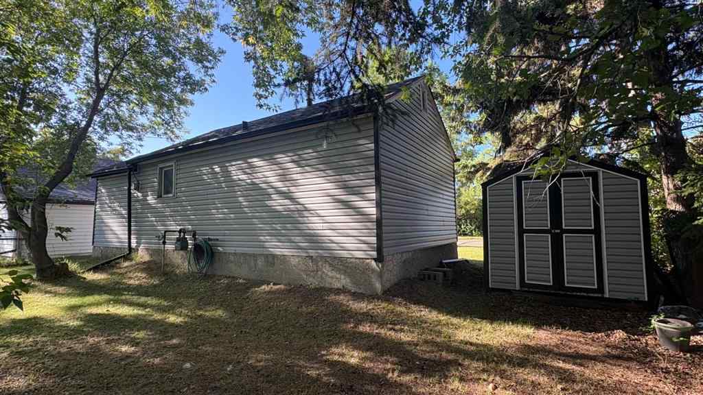 MLS® A2205683 - 1206 6 Avenue  in Wainwright Wainwright, Residential