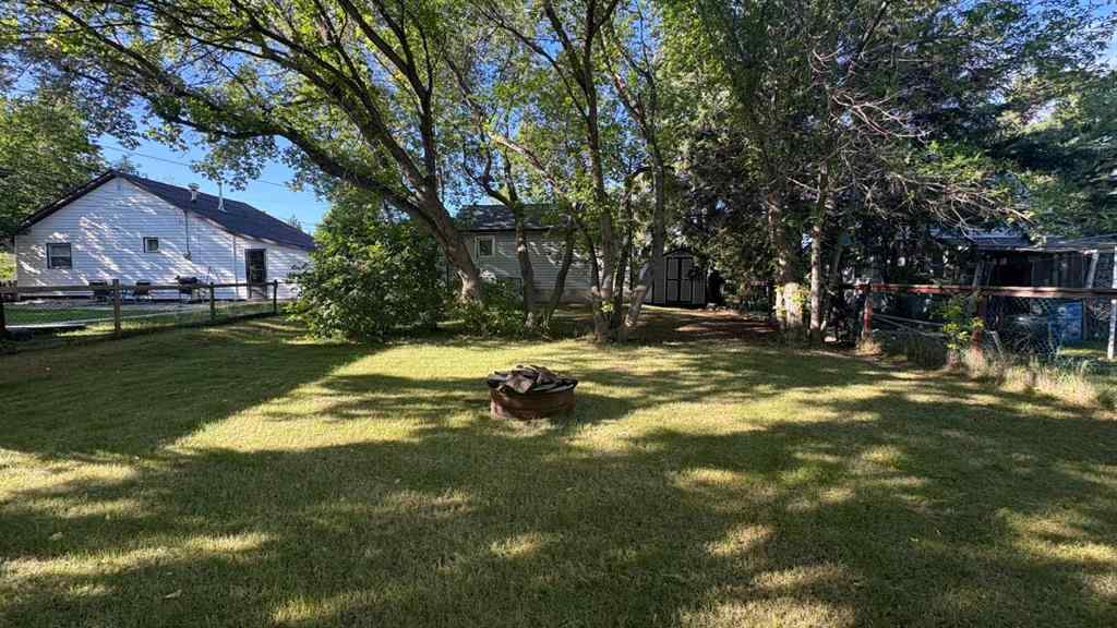 MLS® A2205683 - 1206 6 Avenue  in Wainwright Wainwright, Residential