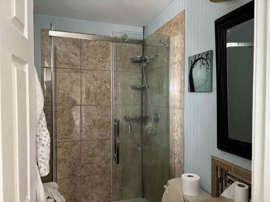 MLS® A2205800 - 182 S 3 Street E in NONE Magrath, Residential