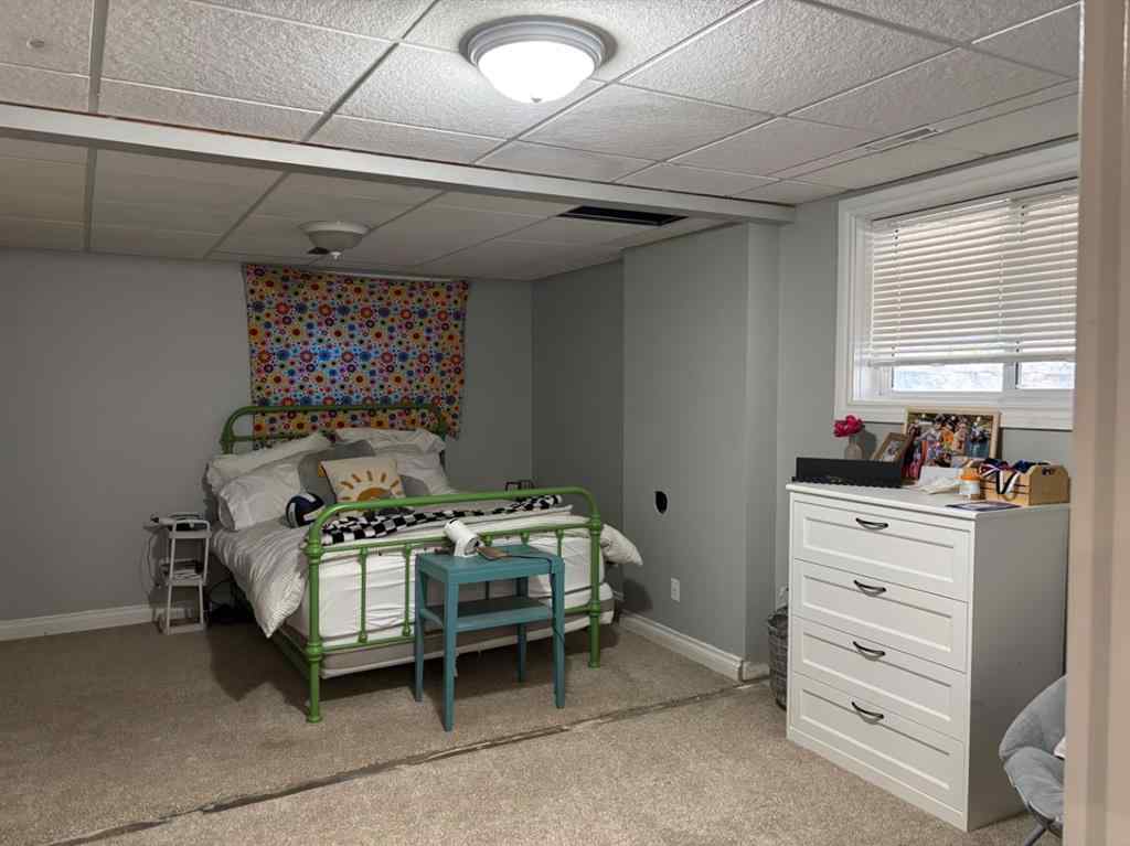 MLS® A2205800 - 182 S 3 Street E in NONE Magrath, Residential