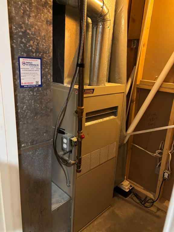 MLS® A2205800 - 182 S 3 Street E in NONE Magrath, Residential