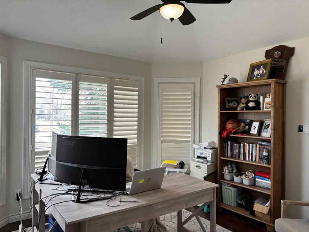 MLS® A2205800 - 182 S 3 Street E in NONE Magrath, Residential