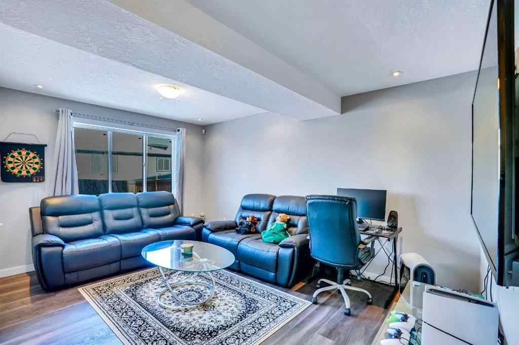 MLS® A2205876 - 2450 Baysprings Link SW in Baysprings Airdrie, Residential