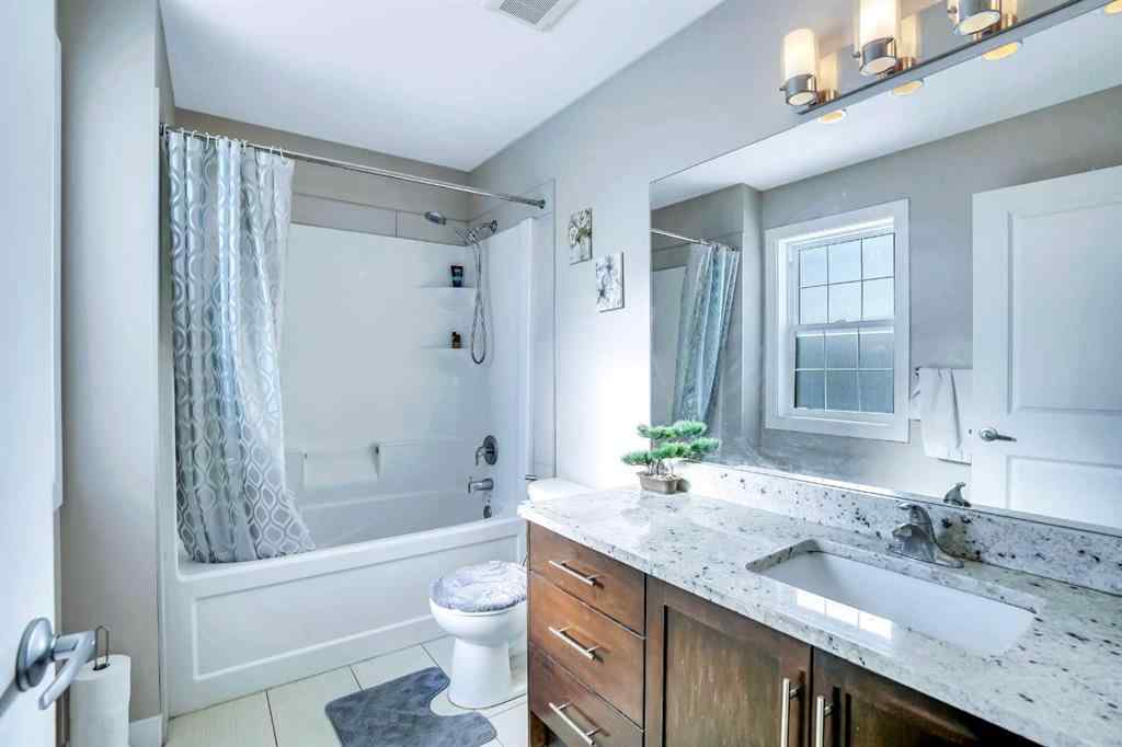 MLS® A2205876 - 2450 Baysprings Link SW in Baysprings Airdrie, Residential