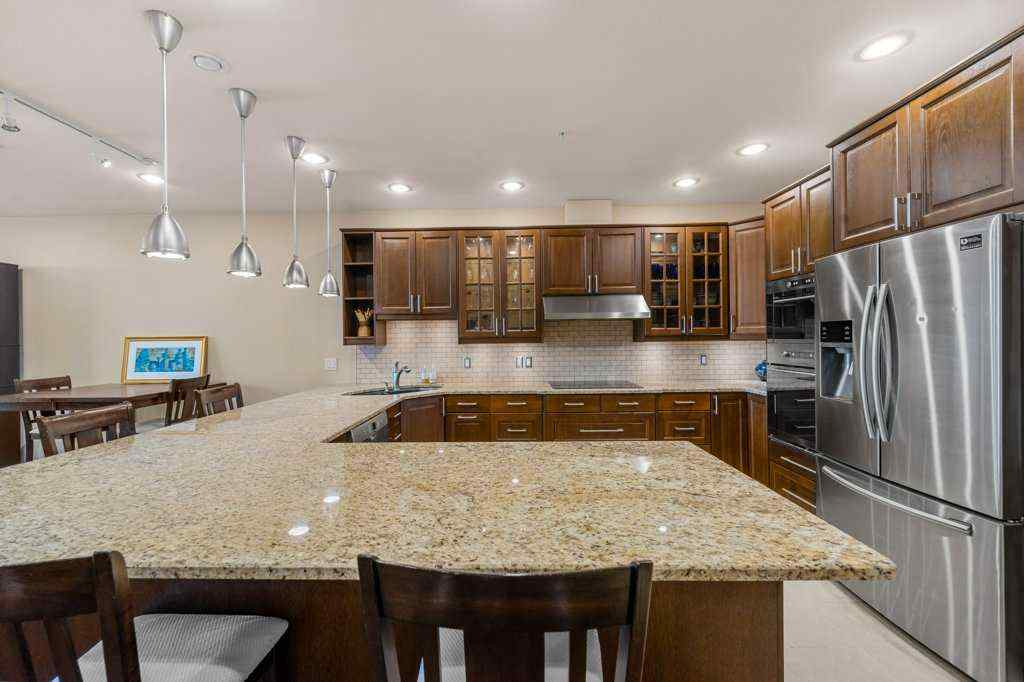 MLS® A2205922 - Unit #402 103 10 Avenue NW in Crescent Heights Calgary, Residential