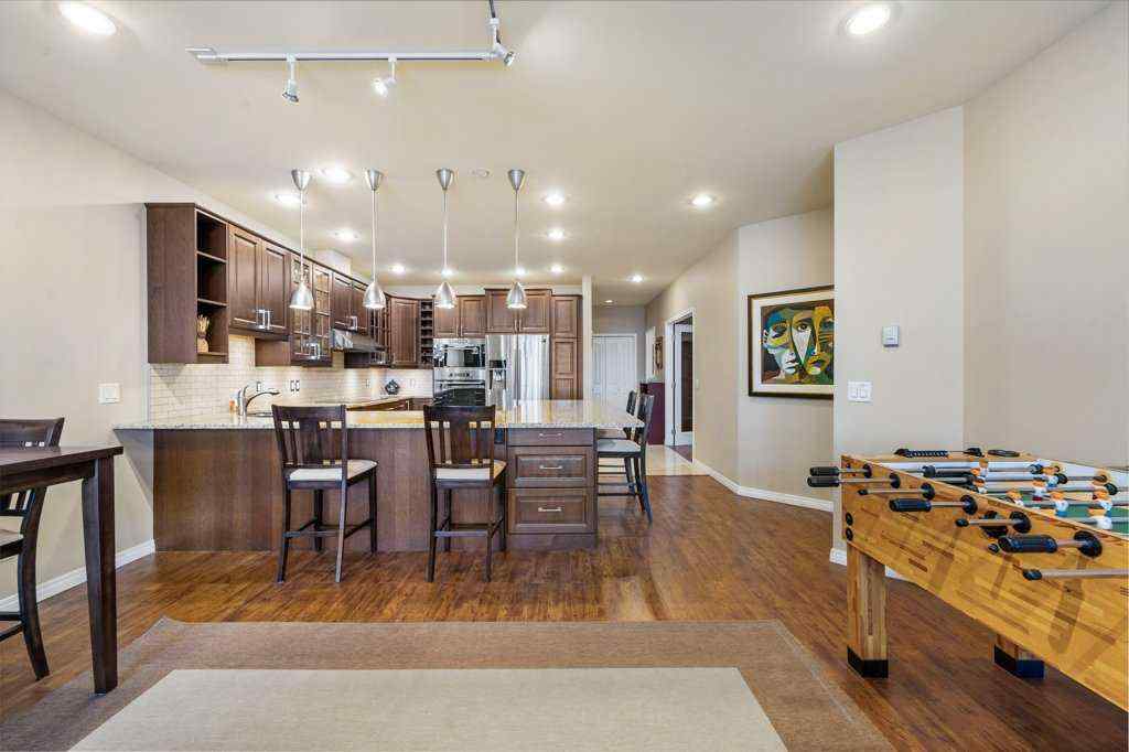 MLS® A2205922 - Unit #402 103 10 Avenue NW in Crescent Heights Calgary, Residential